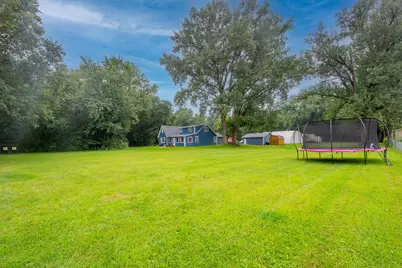 24215 Euclid Avenue, Schneider, IN 46376 - Photo 12