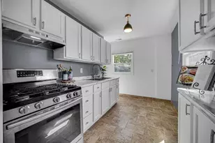 8115 Wicker Park Dr, Highland, IN 46322 - Photo 8