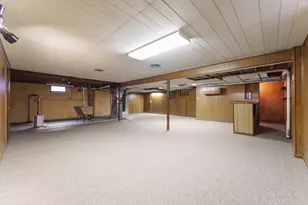 6826 Kentucky Ave, Hammond, IN 46323 - Photo 16
