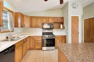3344 Windy Hill Rd, Crown Point, IN 46307 - Photo 16