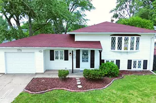 1412 N Dwiggins Ave, Griffith, IN 46319 - Photo 1