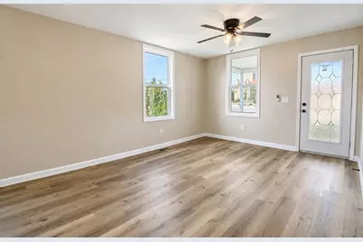 21 N Shield Street, Knox, IN 46534 - Photo 2