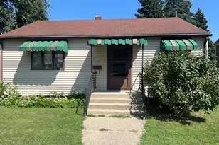 104 S Pearl St, Knox, IN 46534 - Photo 1