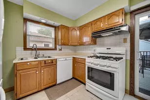 918 177th St, Hammond, IN 46324 - Photo 4