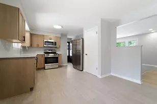 322 Oriole Ave, Crown Point, IN 46307 - Photo 8