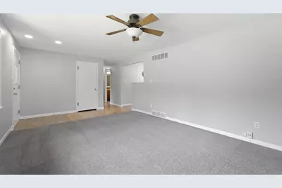 322 Oriole Avenue, Crown Point, IN 46307 - Photo 6