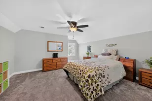 94 Scotscraig Dr, Valparaiso, IN 46385 - Photo 20
