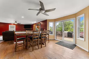 933 River Dr, Munster, IN 46321 - Photo 8