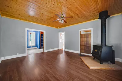 8826 N 650 E, New Carlisle, IN 46552 - Photo 6