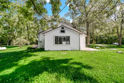 8826 N 650 E, New Carlisle, IN 46552 - Photo 14