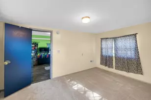 9044 Kennedy Ave, Highland, IN 46322 - Photo 8