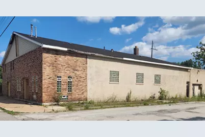 525 W 11th Avenue, Gary, IN 46402 - Photo 2