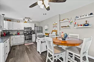 617 6th Ave NW, Demotte, IN 46310 - Photo 8