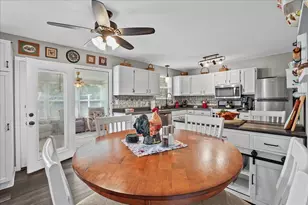 617 6th Ave NW, Demotte, IN 46310 - Photo 10