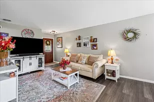 617 6th Ave NW, Demotte, IN 46310 - Photo 4