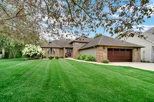 10621 Erie Dr, Crown Point, IN 46307 - Photo 1