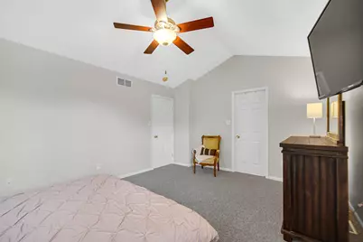 10621 Erie Drive, Crown Point, IN 46307 - Photo 6