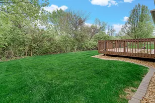 10621 Erie Dr, Crown Point, IN 46307 - Photo 50