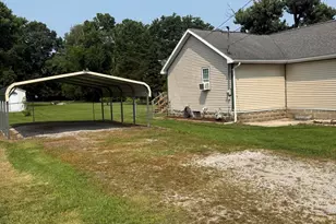 307 S Fisher St, Knox, IN 46534 - Photo 4