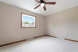 954 Chippewa Dr, Crown Point, IN 46307 - Photo 16