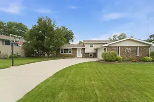 954 Chippewa Dr, Crown Point, IN 46307 - Photo 32