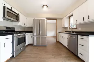 954 Chippewa Dr, Crown Point, IN 46307 - Photo 6