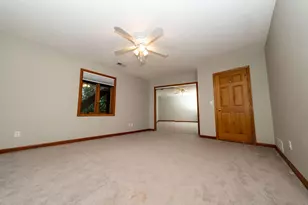 471 E 830 N, Valparaiso, IN 46383 - Photo 32