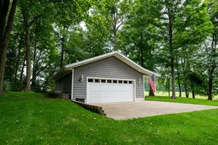 471 E 830 N, Valparaiso, IN 46383 - Photo 4