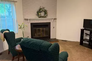2304 Shaker Dr, Valparaiso, IN 46383 - Photo 6