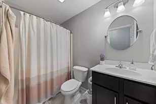1426 Gates Dr, Schererville, IN 46375 - Photo 20