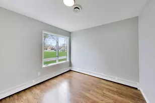 9831 Erie St, Highland, IN 46322 - Photo 20