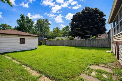 914 E 176th Street, Hammond, IN 46324 - Photo 16