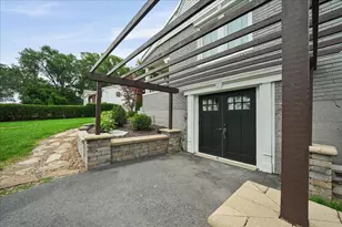 214 W Joliet Rd, Valparaiso, IN 46385 - Photo 4