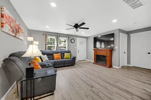 5860 Mulberry Ave, Portage, IN 46368 - Photo 4