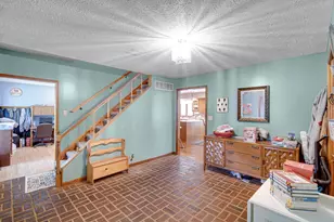 100 N Pawnee Ct, La Porte, IN 46350 - Photo 10