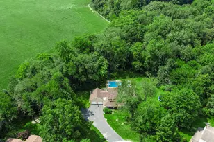 100 N Pawnee Ct, La Porte, IN 46350 - Photo 8