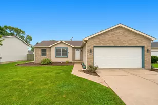 2491 S Hansen Blvd, Hobart, IN 46342 - Photo 2