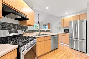 2491 S Hansen Blvd, Hobart, IN 46342 - Photo 8
