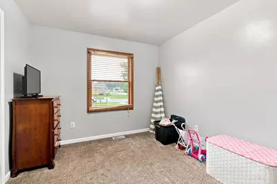 2491 S Hansen Boulevard, Hobart, IN 46342 - Photo 12