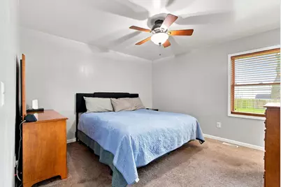 2491 S Hansen Boulevard, Hobart, IN 46342 - Photo 10