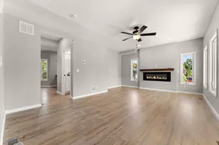 1419 2nd St, La Porte, IN 46350 - Photo 4