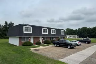 812 8th Street SW, Demotte, IN 46310 - Photo 1