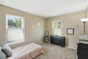 1902 Burgundy St, Schererville, IN 46375 - Photo 16