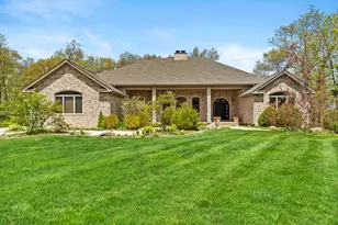 505 Brittany Ln, Dyer, IN 46311 - Photo 1