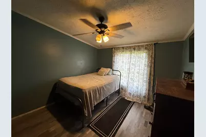 557 N Fail Road, La Porte, IN 46350 - Photo 18