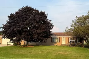 557 N Fail Rd, La Porte, IN 46350 - Photo 2