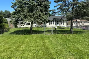 1107 State St, Hobart, IN 46342 - Photo 12