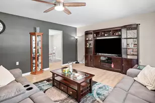 715 McCool Rd, Valparaiso, IN 46385 - Photo 6