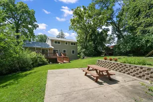 423 Shorewood Ct, Valparaiso, IN 46385 - Photo 38