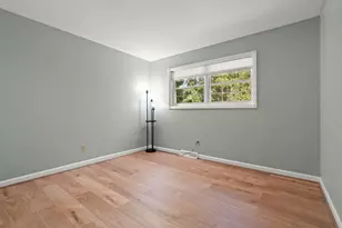 423 Shorewood Ct, Valparaiso, IN 46385 - Photo 24